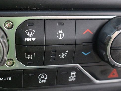 Used 2018 Jeep Wrangler Unlimited Rubicon w/ Cold Weather Group image 24