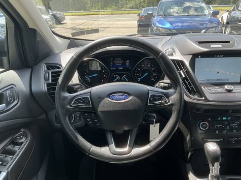 Used 2017 Ford Escape SE w/ Equipment Group 201A AWD/4WD image 28