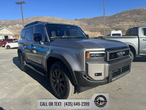 Used 2025 Toyota Land Cruiser image 4