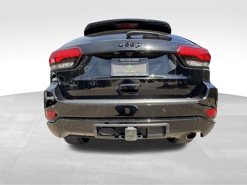 Used 2022 Jeep Grand Cherokee Altitude AWD/4WD image 9