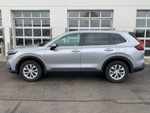 Used 2025 Honda CR-V LX image 3