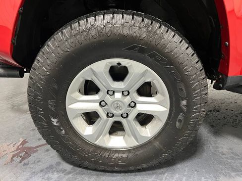 Used 2021 Toyota 4Runner SR5 image 16