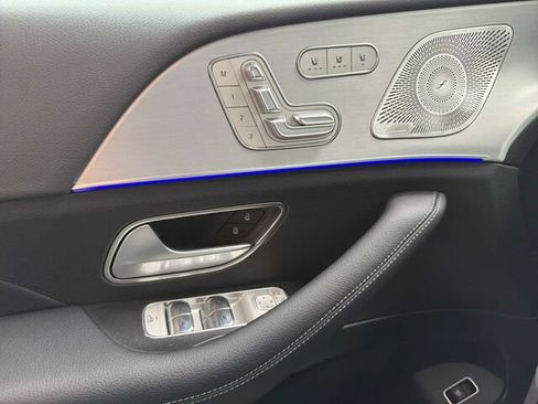 Certified 2025 Mercedes-Benz GLE 450 4MATIC image 13