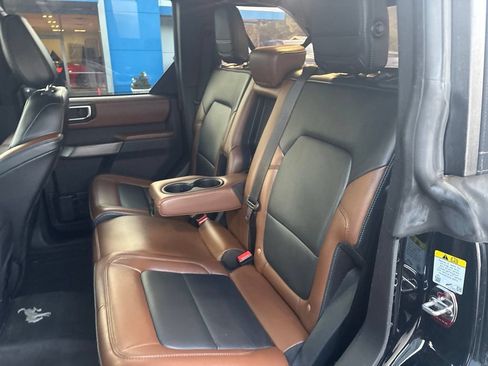 Used 2022 Ford Bronco Outer Banks w/ Sasquatch Package AWD/4WD image 4