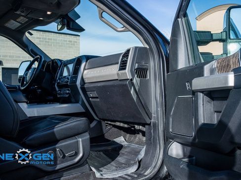 Used 2019 Ford F350 Lariat w/ Lariat Ultimate Package image 40