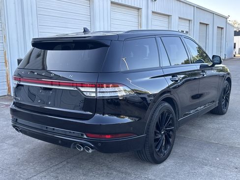 Used 2023 Lincoln Aviator Reserve w/ Equipment Group 201A image 12