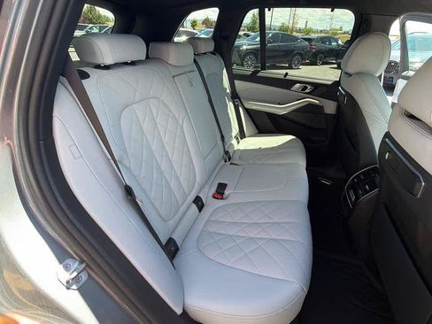 Used 2024 BMW X5 xDrive50e w/ Executive Package AWD/4WD image 26