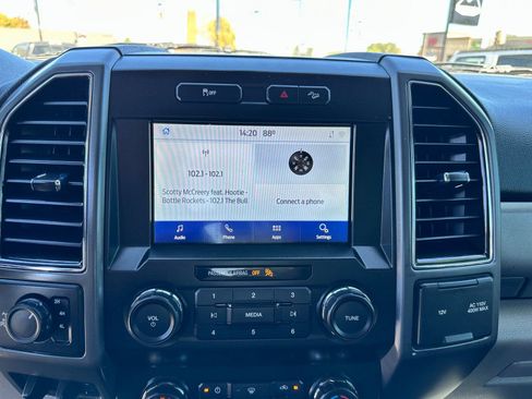 Used 2021 Ford F250 XLT w/ FX4 Off-Road Package image 18