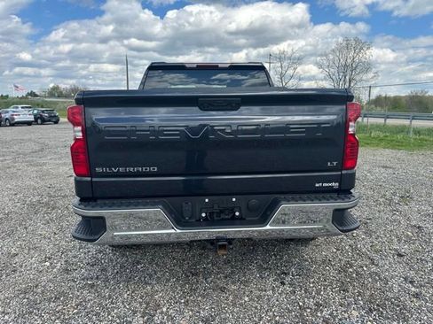 Used 2024 Chevrolet Silverado 1500 LT AWD/4WD image 5