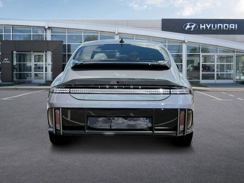 New 2025 Hyundai Ioniq 6 Limited image 6