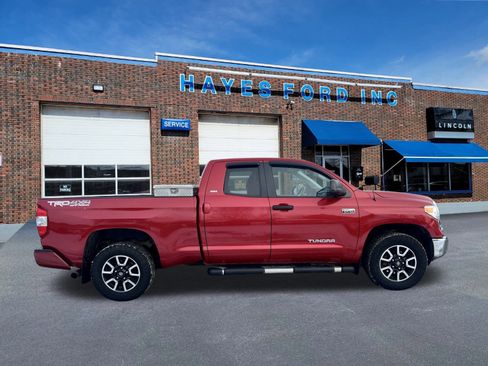 Used 2016 Toyota Tundra SR5 image 5