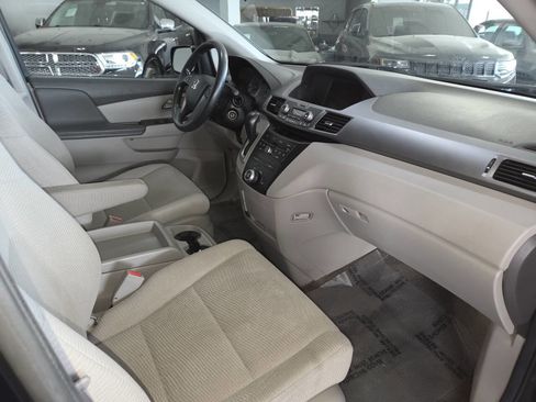 Used 2013 Honda Odyssey EX image 29