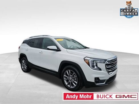 Used 2024 GMC Terrain SLT FWD image 1