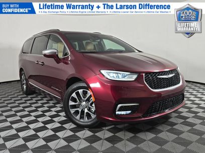Used 2022 Chrysler Pacifica Pinnacle