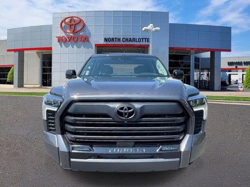 Used 2024 Toyota Tundra Limited AWD/4WD image 7