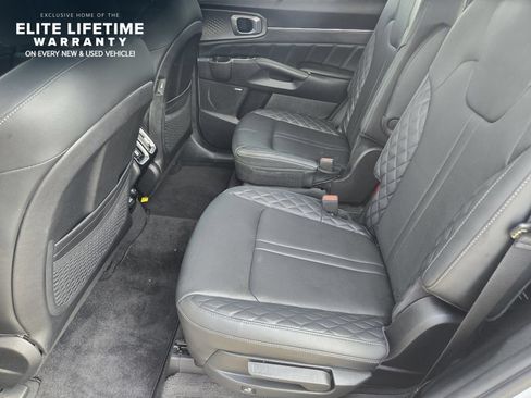 Certified 2023 Kia Sorento SX AWD/4WD image 29
