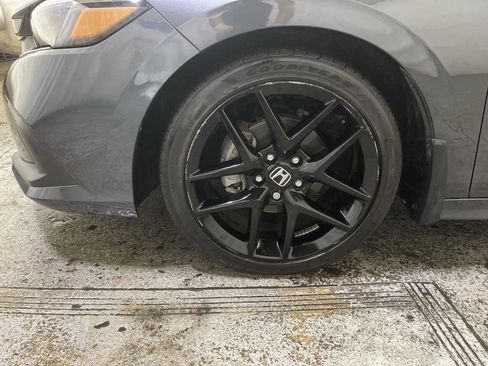 Used 2024 Honda Civic Sport image 10