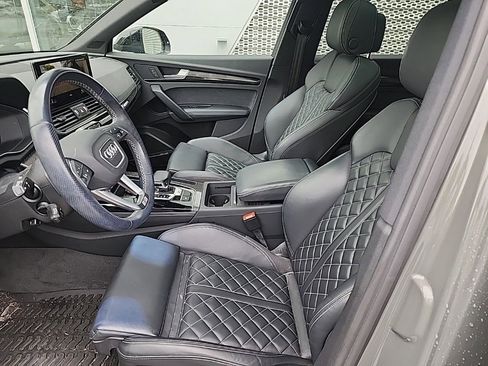Used 2023 Audi SQ5 Prestige AWD/4WD image 4