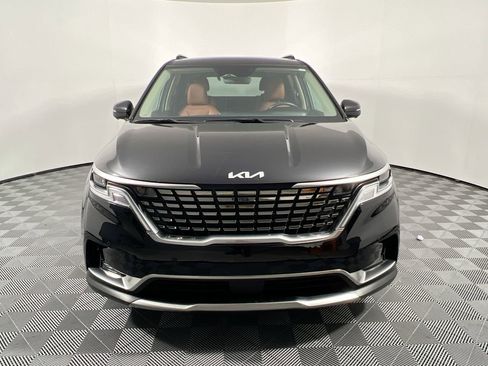 Used 2024 Kia Carnival SX Prestige image 8