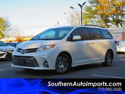 Used 2020 Toyota Sienna XLE