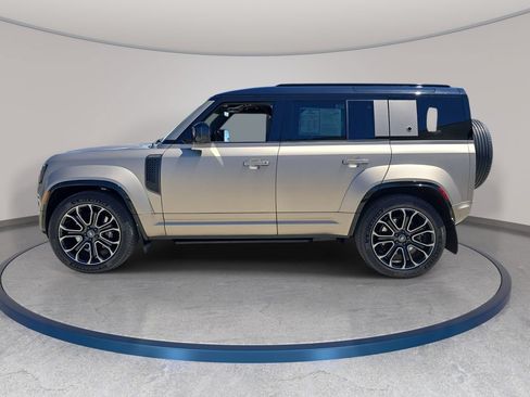 Used 2025 Land Rover Defender 110 AWD/4WD image 8
