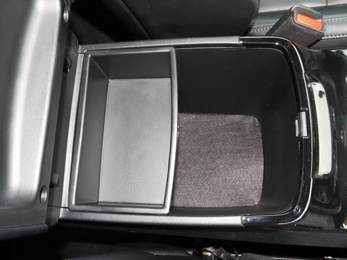 Used 2025 Kia Telluride S FWD image 30