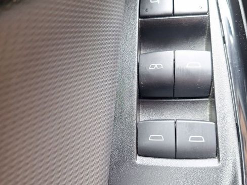 Used 2025 Chevrolet Equinox LT w/ Convenience Package II FWD image 19