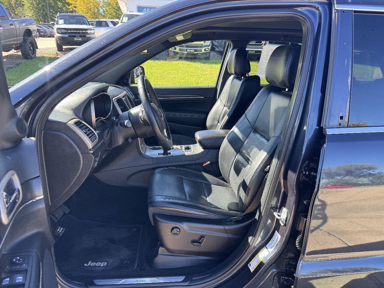 Used 2014 Jeep Grand Cherokee Limited w/ Luxury Group II AWD/4WD image 11