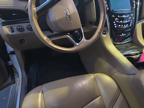 Used 2019 Cadillac Escalade ESV Platinum image 10