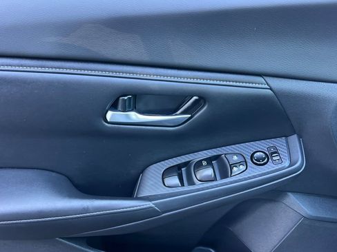 Used 2021 Nissan Sentra SV image 11