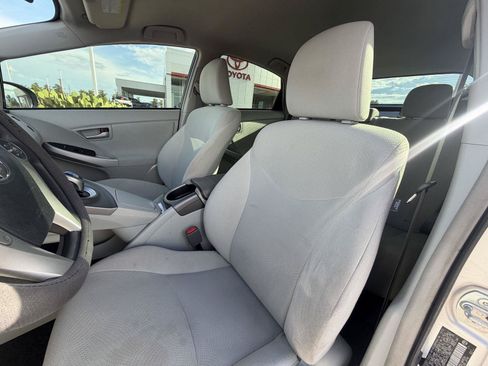 Used 2014 Toyota Prius Two FWD image 14