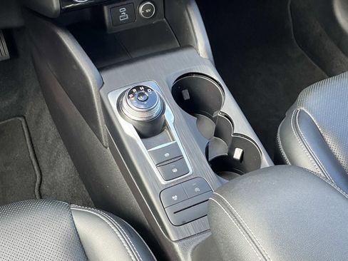 Used 2021 Ford Escape SEL image 15