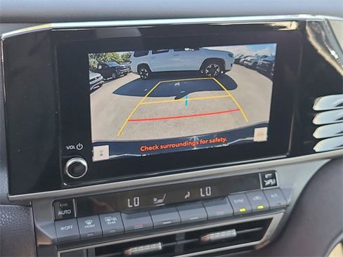 Used 2025 Toyota Camry LE image 31