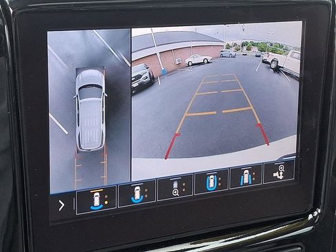 Used 2020 Chevrolet Traverse Premier AWD/4WD image 20