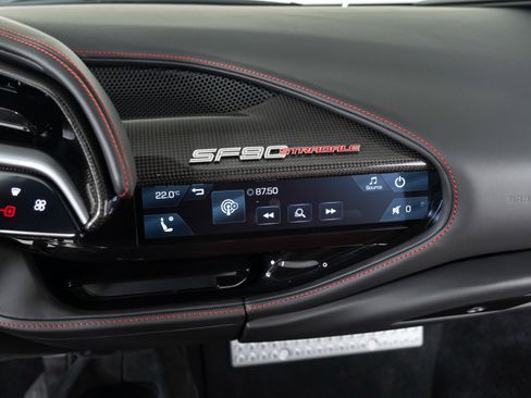 Used 2023 Ferrari SF90 Stradale image 21