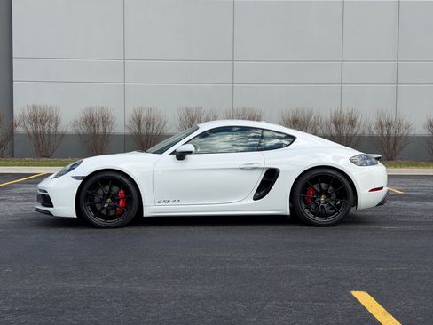 Used 2022 Porsche 718 Cayman GTS image 4