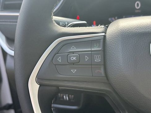 New 2025 Jeep Grand Cherokee L Altitude image 22