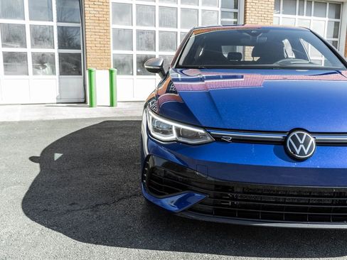 Used 2024 Volkswagen Golf R 4-Door image 38
