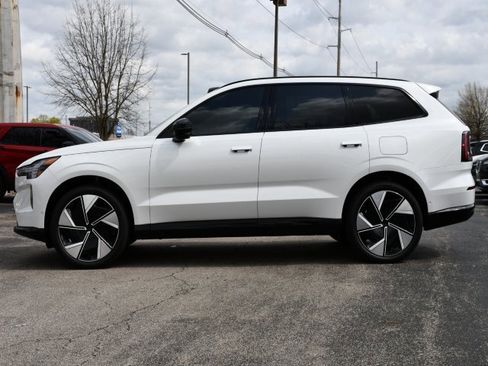 New 2025 Volvo EX90 Plus image 4