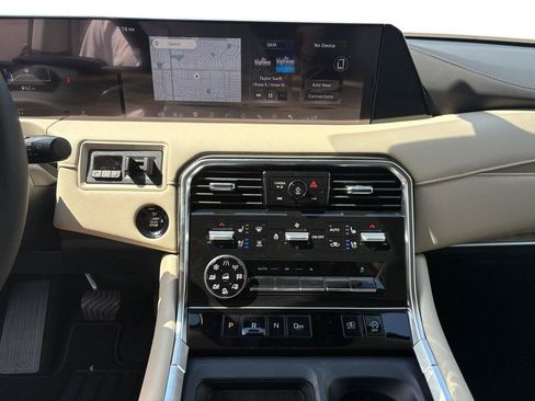 New 2026 Nissan Armada Platinum Reserve AWD/4WD image 18