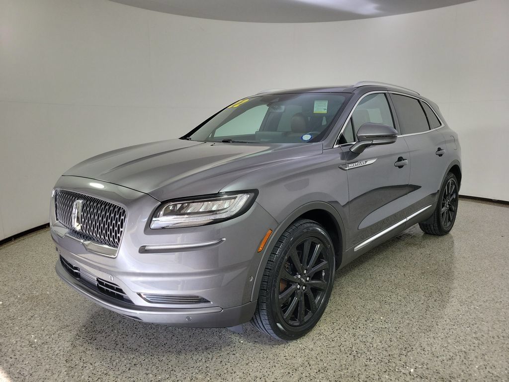 Certified 2022 Lincoln Nautilus Reserve AWD/4WD image 2