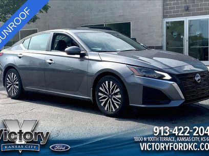 Used 2024 Nissan Altima 2.5 SV w/ SV Premium Package
