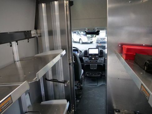 Used 2024 RAM ProMaster 3500 w/ Delivery Van Package image 30
