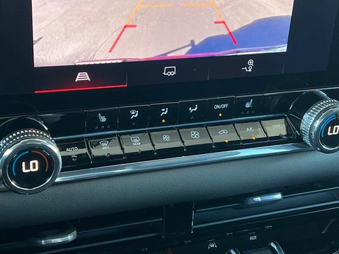 New 2026 GMC Canyon Elevation w/ Convenience Package image 19