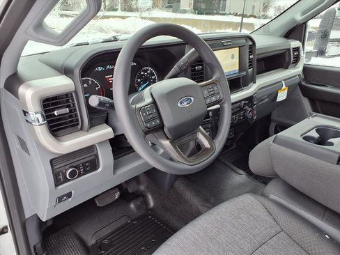 New 2026 Ford F250 XL w/ XL Off-Road Package image 5