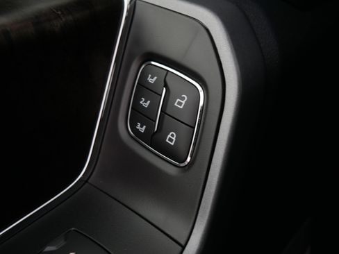 Used 2023 Ford F250 Lariat w/ Camper Package image 28