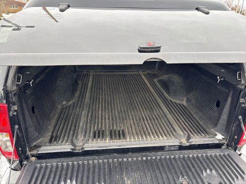 Used 2013 Nissan Frontier SV image 9