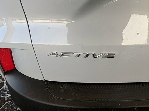 Certified 2025 Ford Escape Active image 7