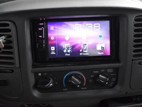 Used 2003 Ford F150 XLT RWD image 12