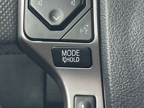 Used 2022 Toyota Tacoma SR5 RWD image 21